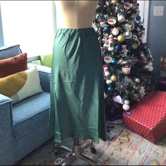 COPY - NWT High Low Satin Maxi Style Skirt - Picture 2 of 4